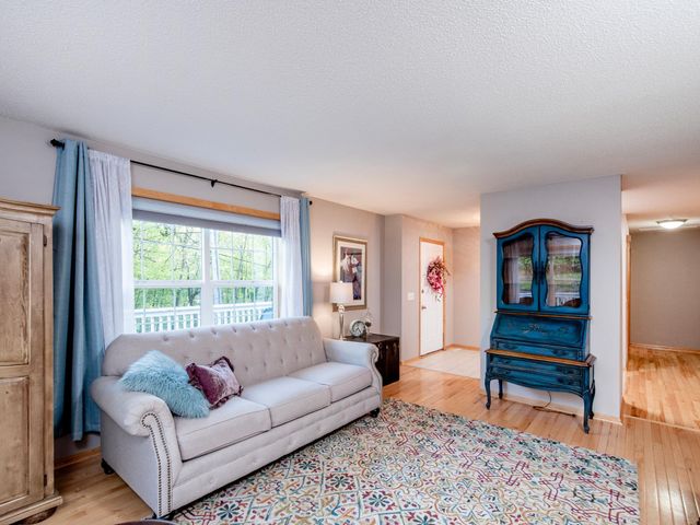 5142 Waterbury Road, Mound, MN 55364