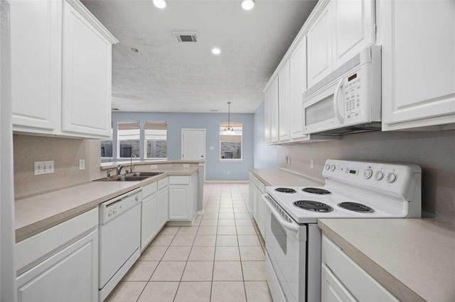 16119 Sandy Path Lane, Houston, TX 77084
