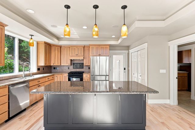 6726 S Shelby Ridge St, Spokane, WA 99224