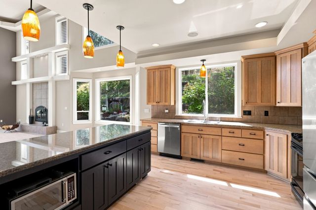 6726 S Shelby Ridge St, Spokane, WA 99224