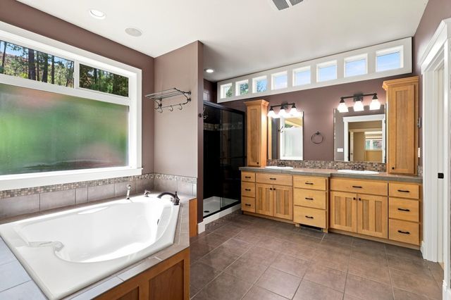 6726 S Shelby Ridge St, Spokane, WA 99224