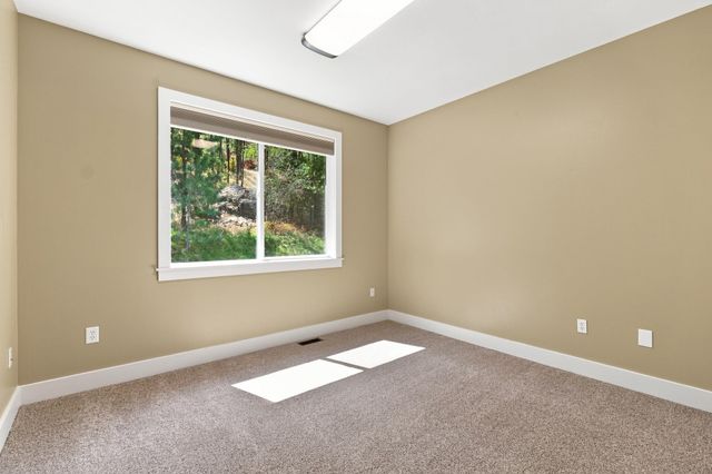 6726 S Shelby Ridge St, Spokane, WA 99224