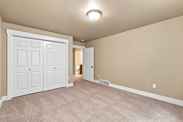 6726 S Shelby Ridge St, Spokane, WA 99224