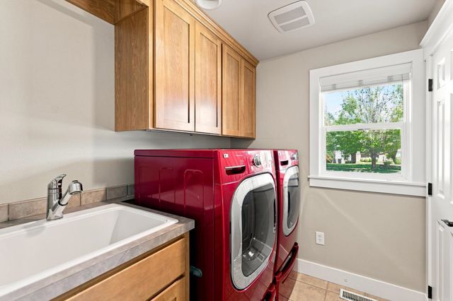 6726 S Shelby Ridge St, Spokane, WA 99224