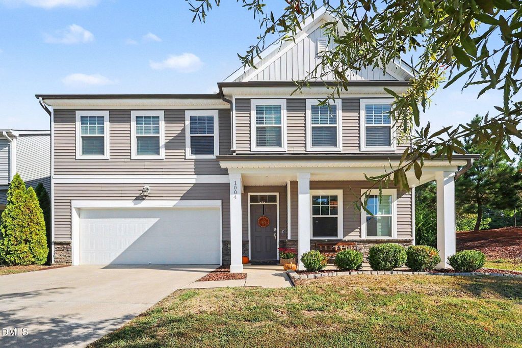 1004 Bellewood Park Drive, Angier, NC 27501