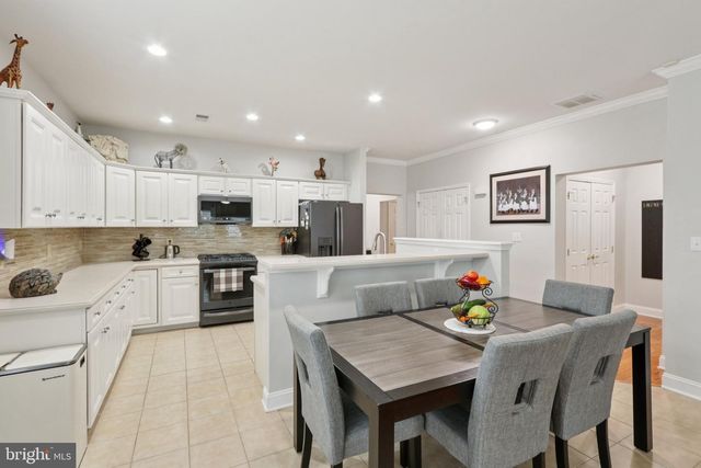 26 SHELLY ST, Sicklerville, NJ 08081