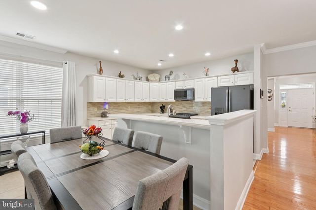 26 SHELLY ST, Sicklerville, NJ 08081