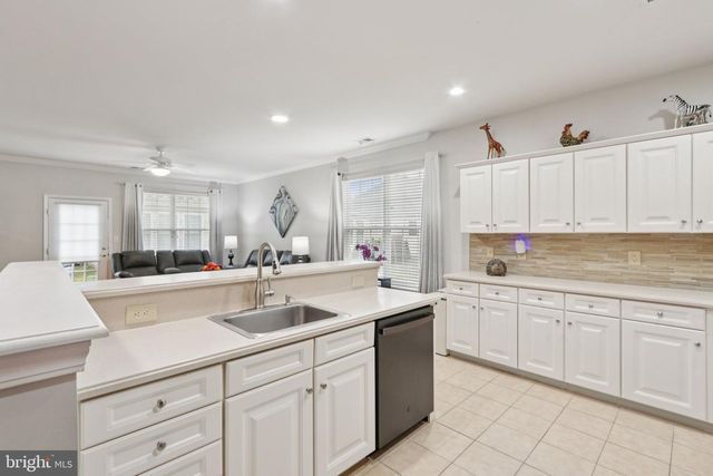 26 SHELLY ST, Sicklerville, NJ 08081