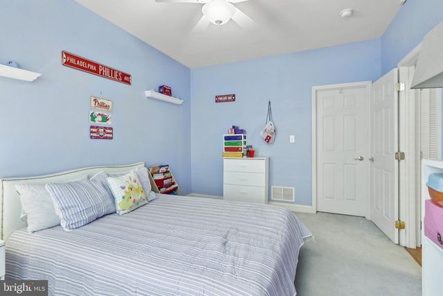 26 SHELLY ST, Sicklerville, NJ 08081