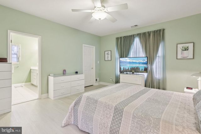 26 SHELLY ST, Sicklerville, NJ 08081