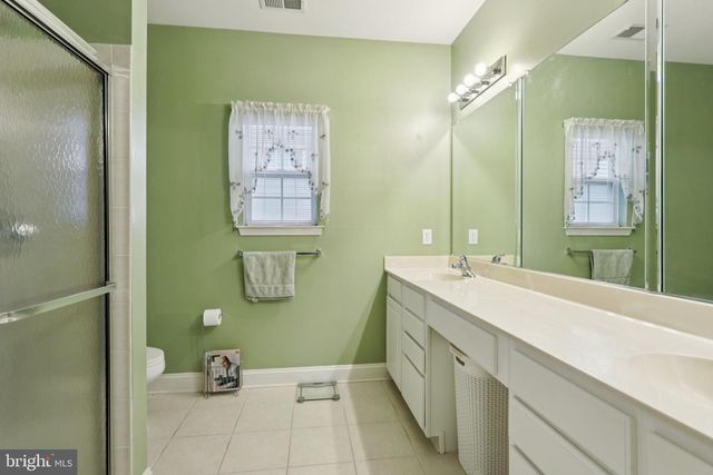 26 SHELLY ST, Sicklerville, NJ 08081