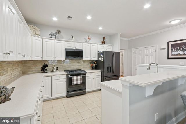 26 SHELLY ST, Sicklerville, NJ 08081