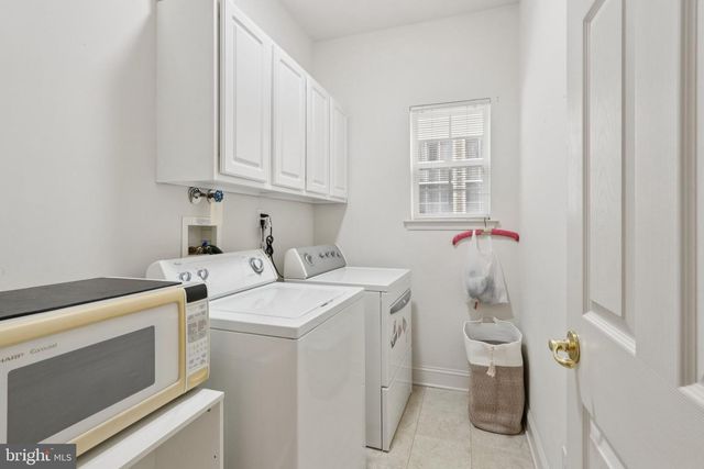 26 SHELLY ST, Sicklerville, NJ 08081