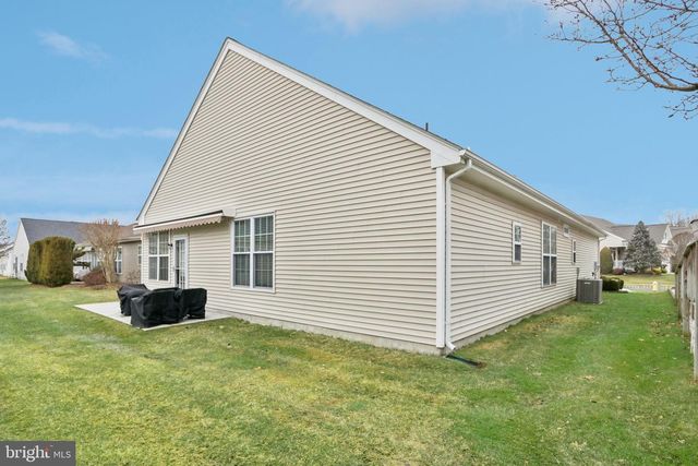 26 SHELLY ST, Sicklerville, NJ 08081