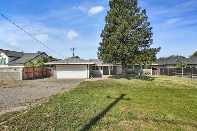 5580 Foothill Rd, Rocklin, CA 95677