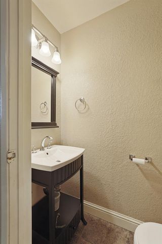 5580 Foothill Rd, Rocklin, CA 95677