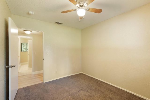 5580 Foothill Rd, Rocklin, CA 95677