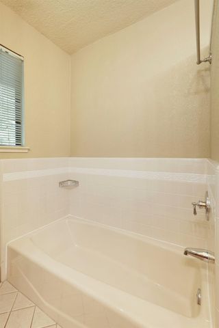 5580 Foothill Rd, Rocklin, CA 95677