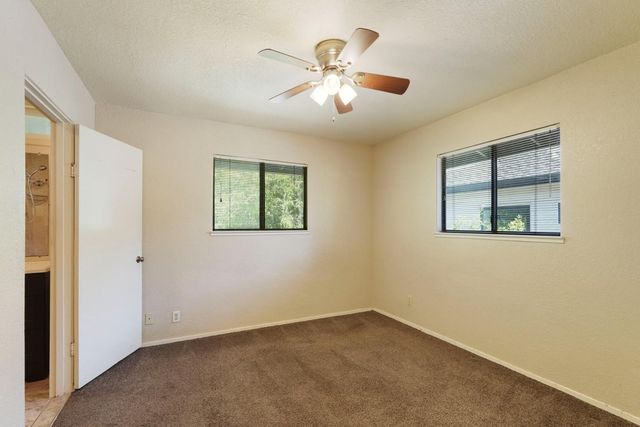 5580 Foothill Rd, Rocklin, CA 95677