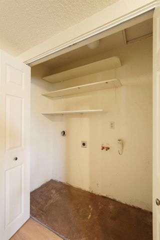 5580 Foothill Rd, Rocklin, CA 95677