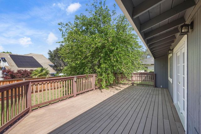 5580 Foothill Rd, Rocklin, CA 95677