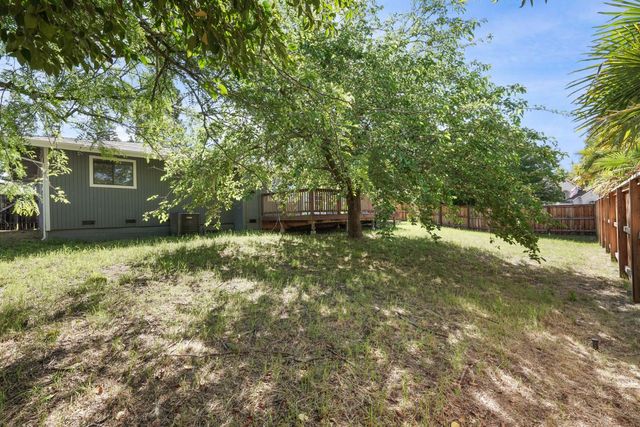 5580 Foothill Rd, Rocklin, CA 95677