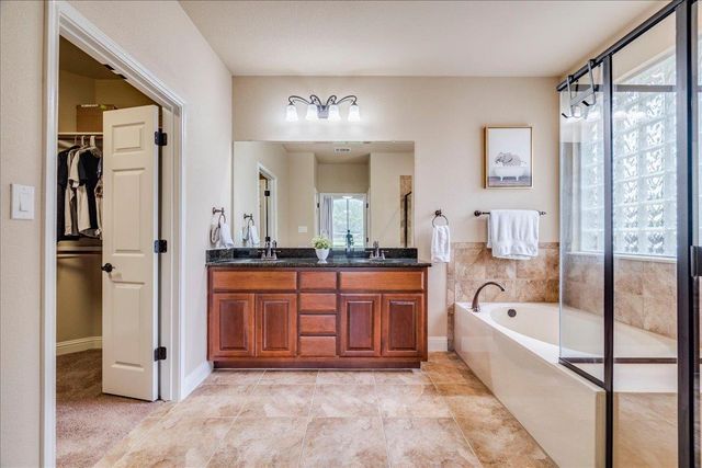 406 Ledge Stone DR, Austin, TX 78737