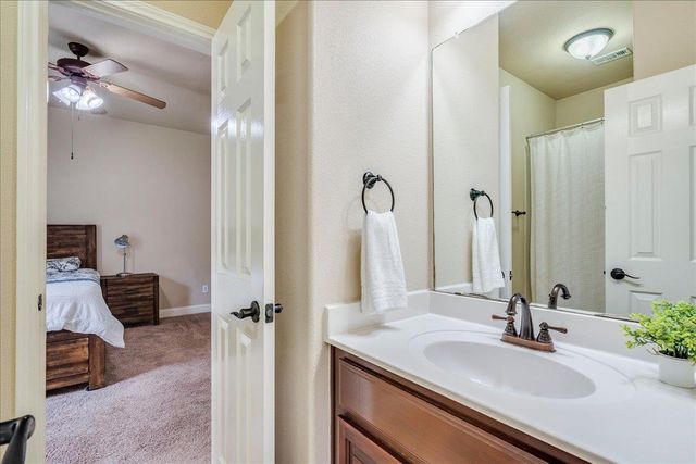 406 Ledge Stone DR, Austin, TX 78737