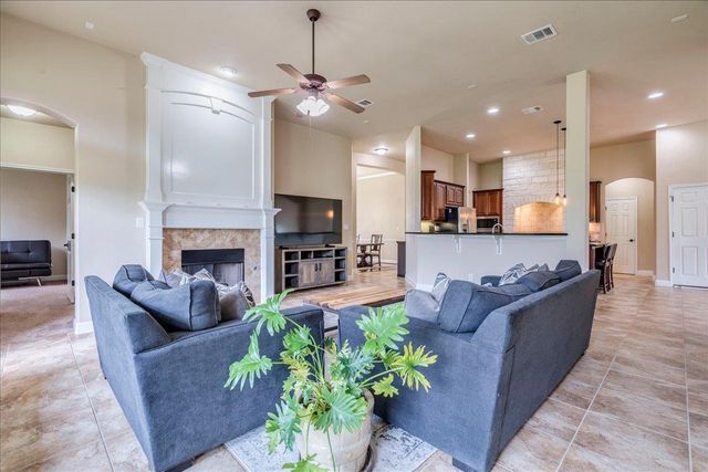 406 Ledge Stone DR, Austin, TX 78737