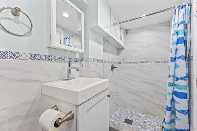 32-20 213th Street, Bayside, NY 11361