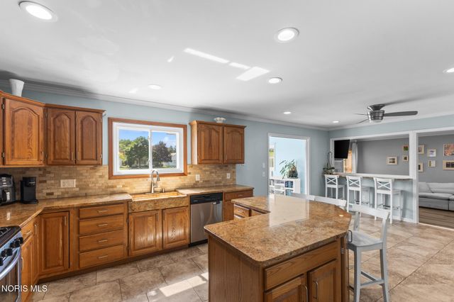 5923 Brown Lane, Sylvania, OH 43560
