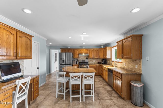 5923 Brown Lane, Sylvania, OH 43560
