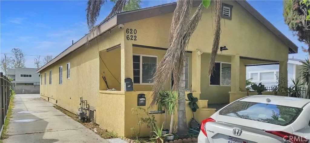 622 W 91st, Los Angeles, CA 90044