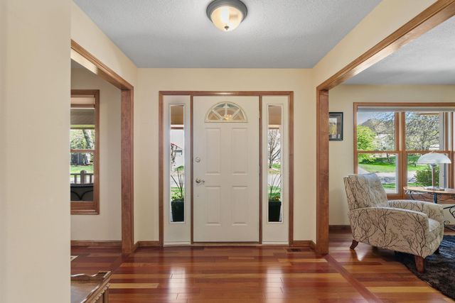 3648 Mount Vernon Lane, Woodbury, MN 55129