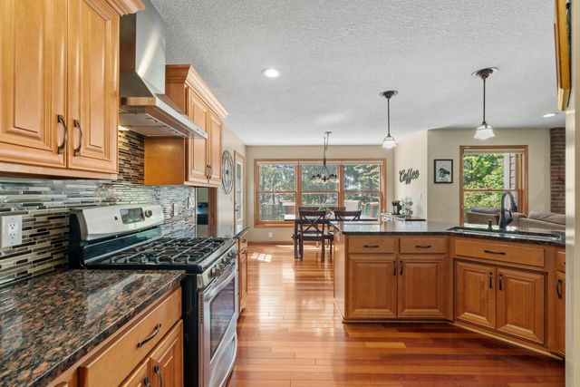3648 Mount Vernon Lane, Woodbury, MN 55129