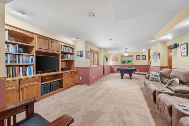 3648 Mount Vernon Lane, Woodbury, MN 55129