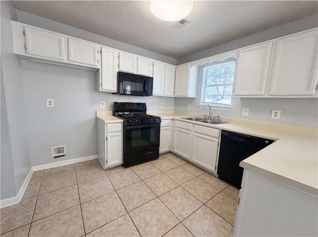 1390 Chapel Hill Lane SW, Marietta, GA 30008