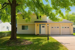 35462 Dewey Drive, Eastlake, OH 44095