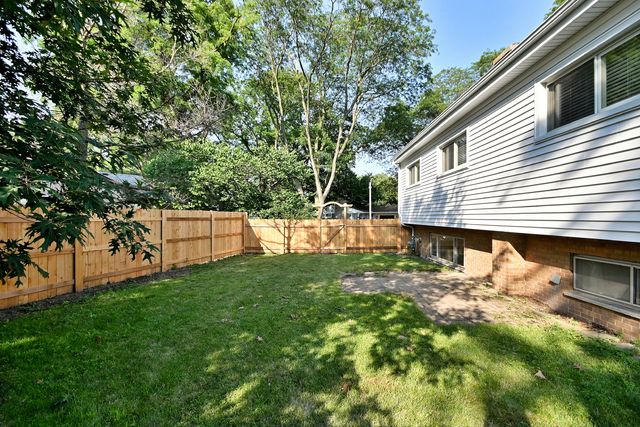 286 S Boyd Avenue, Elmhurst, IL 60126