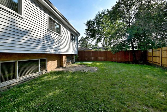 286 S Boyd Avenue, Elmhurst, IL 60126