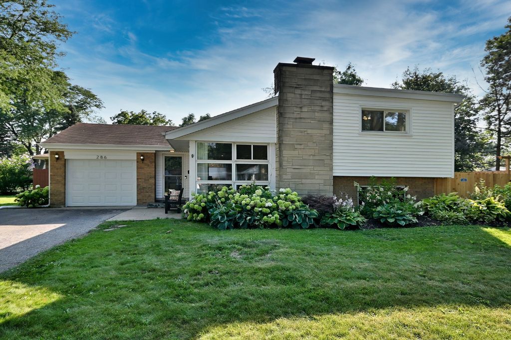 286 S Boyd Avenue, Elmhurst, IL 60126