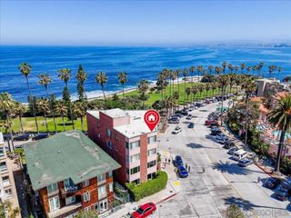 8040 Girard Ave 1, La Jolla, CA 92037