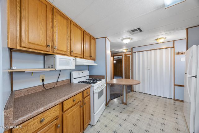 2701 E UTOPIA Road 6, Phoenix, AZ 85050