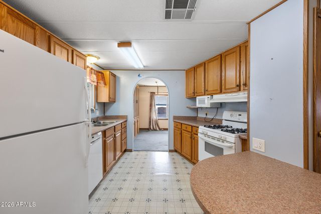 2701 E UTOPIA Road 6, Phoenix, AZ 85050