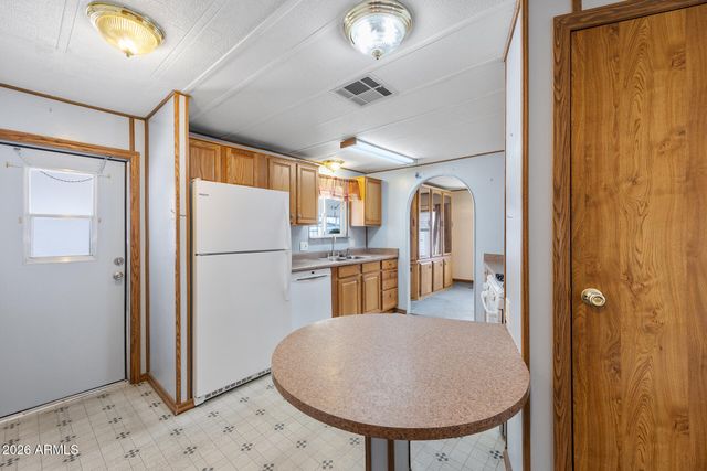 2701 E UTOPIA Road 6, Phoenix, AZ 85050