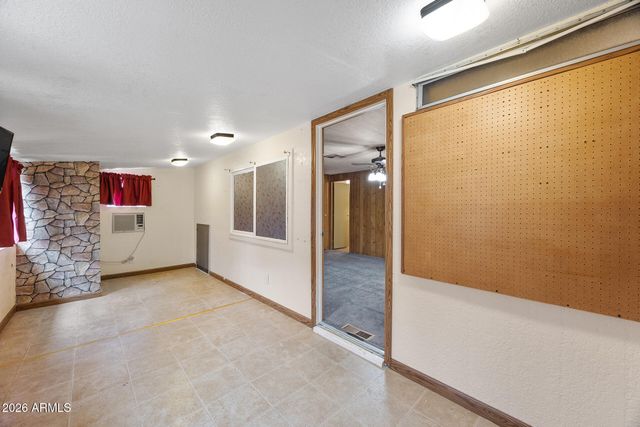 2701 E UTOPIA Road 6, Phoenix, AZ 85050