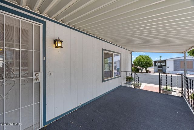 2701 E UTOPIA Road 6, Phoenix, AZ 85050