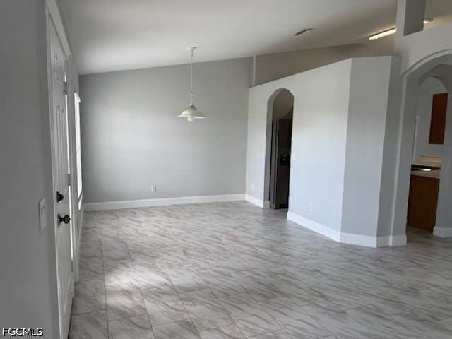 2101 SW 25th ST, Cape Coral, FL 33914