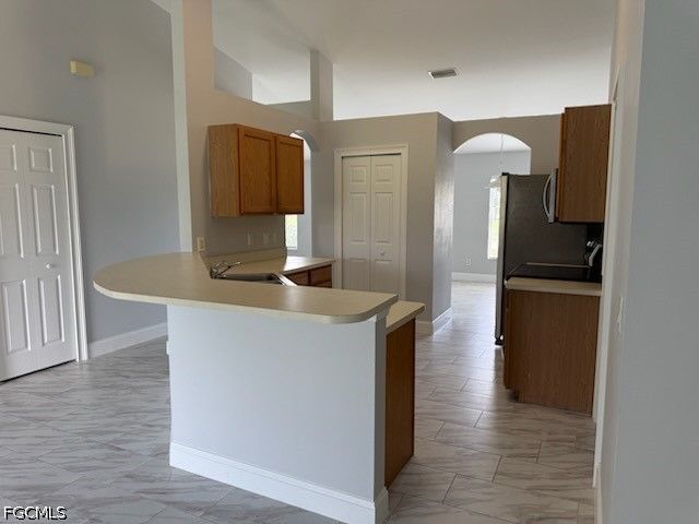 2101 SW 25th ST, Cape Coral, FL 33914