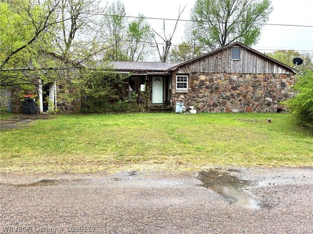 904 Alma Avenue, Mulberry, AR 72947